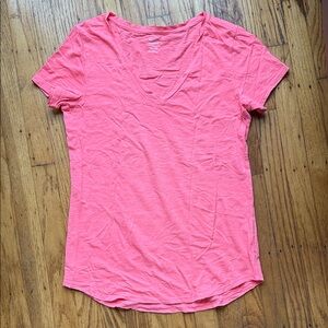 Old Navy Bright Pink V-Neck Short Sleeve Tee